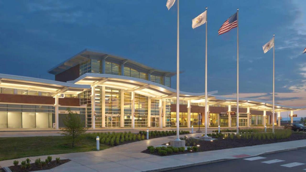 Holiday Inn Express & Suites Morton Peoria Area By Ihg Exterior photo