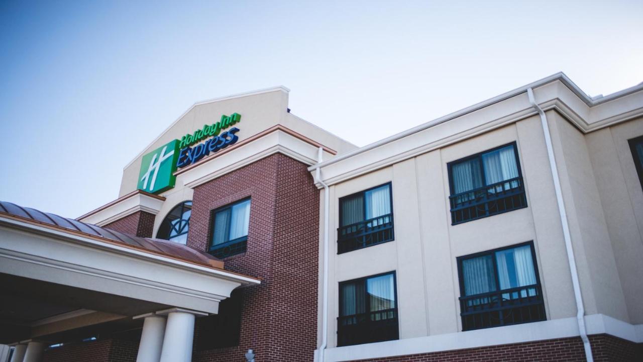Holiday Inn Express & Suites Morton Peoria Area By Ihg Exterior photo
